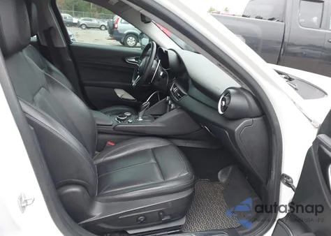 2018 Alfa Romeo Giulia Awd из США, поврежденный, VIN ZARFAEDN5J7565014